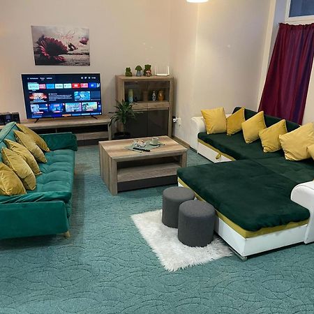 Velky Apartman บราติสลาวา ภายนอก รูปภาพ
