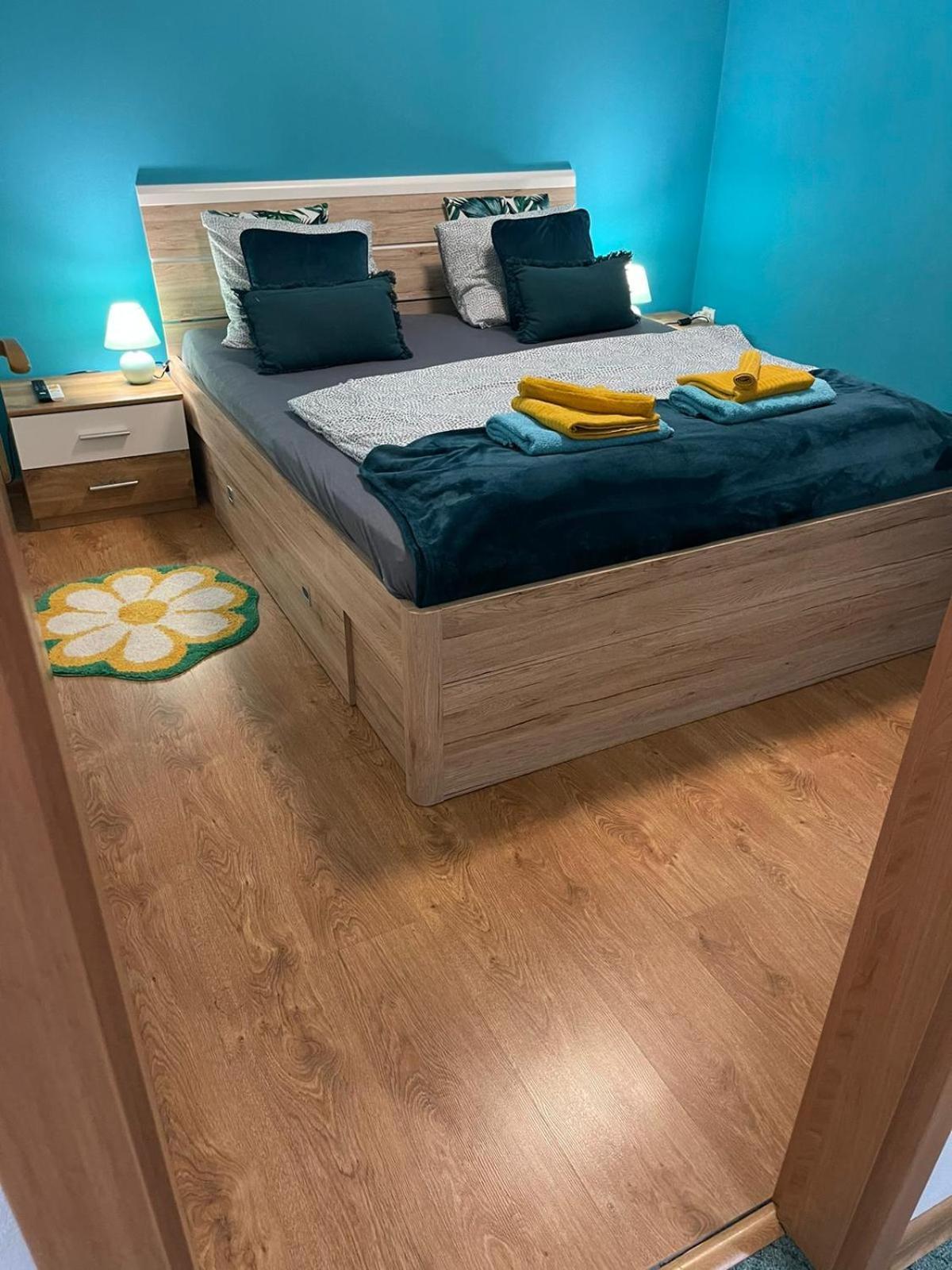 Velky Apartman บราติสลาวา ภายนอก รูปภาพ