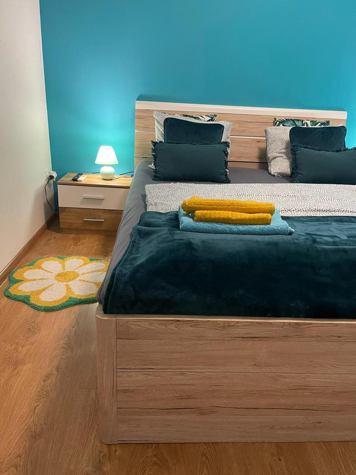 Velky Apartman บราติสลาวา ภายนอก รูปภาพ