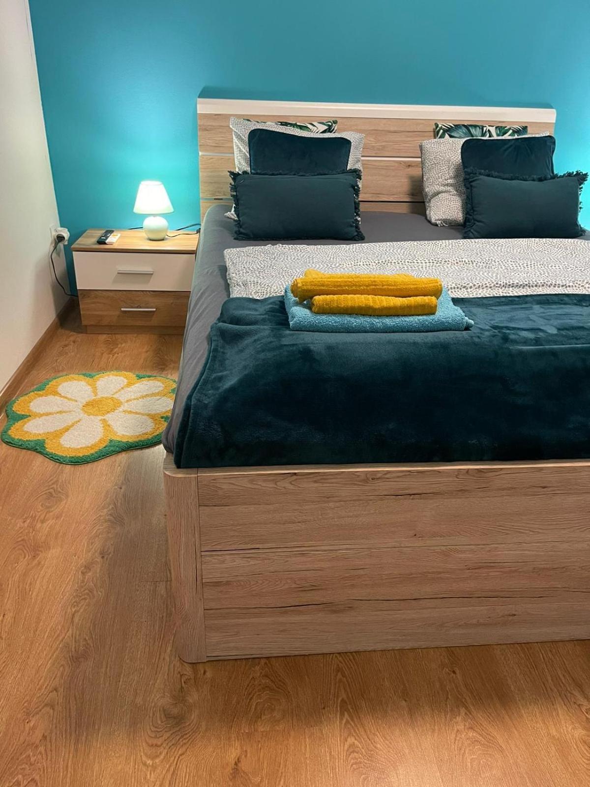 Velky Apartman บราติสลาวา ภายนอก รูปภาพ